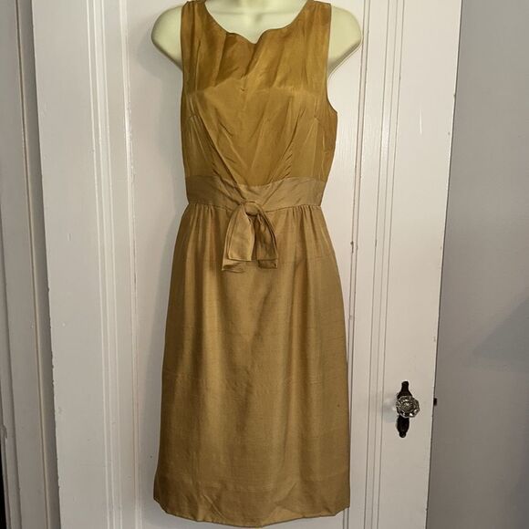 Vintage 50s/60s Saks Fifth Avenue gold dress outfit with bow on front - Picture 7 of 13